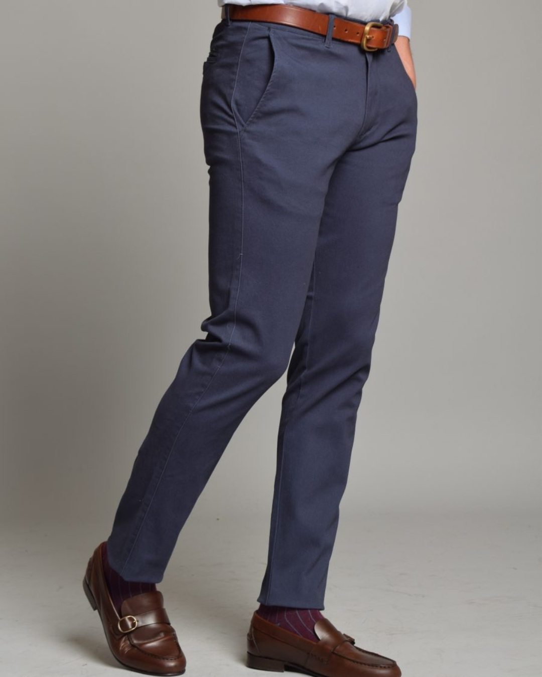 Confort® - Pantalones Casuales, Cómodos y a la Moda | Modelo Semipitillo