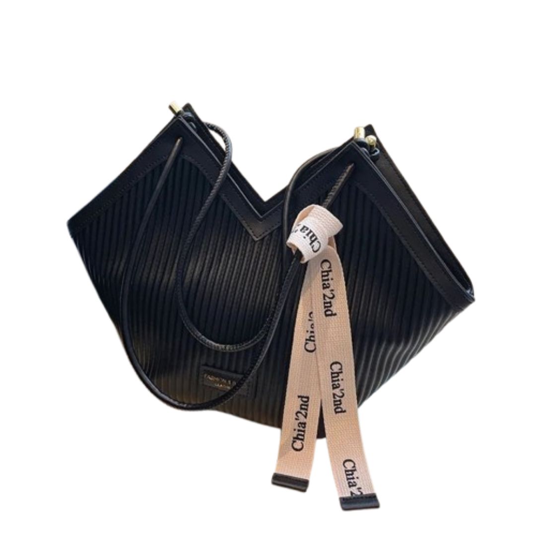 BOLSO DE HOMBRO TRIANGULAR VALENTINA 2024
